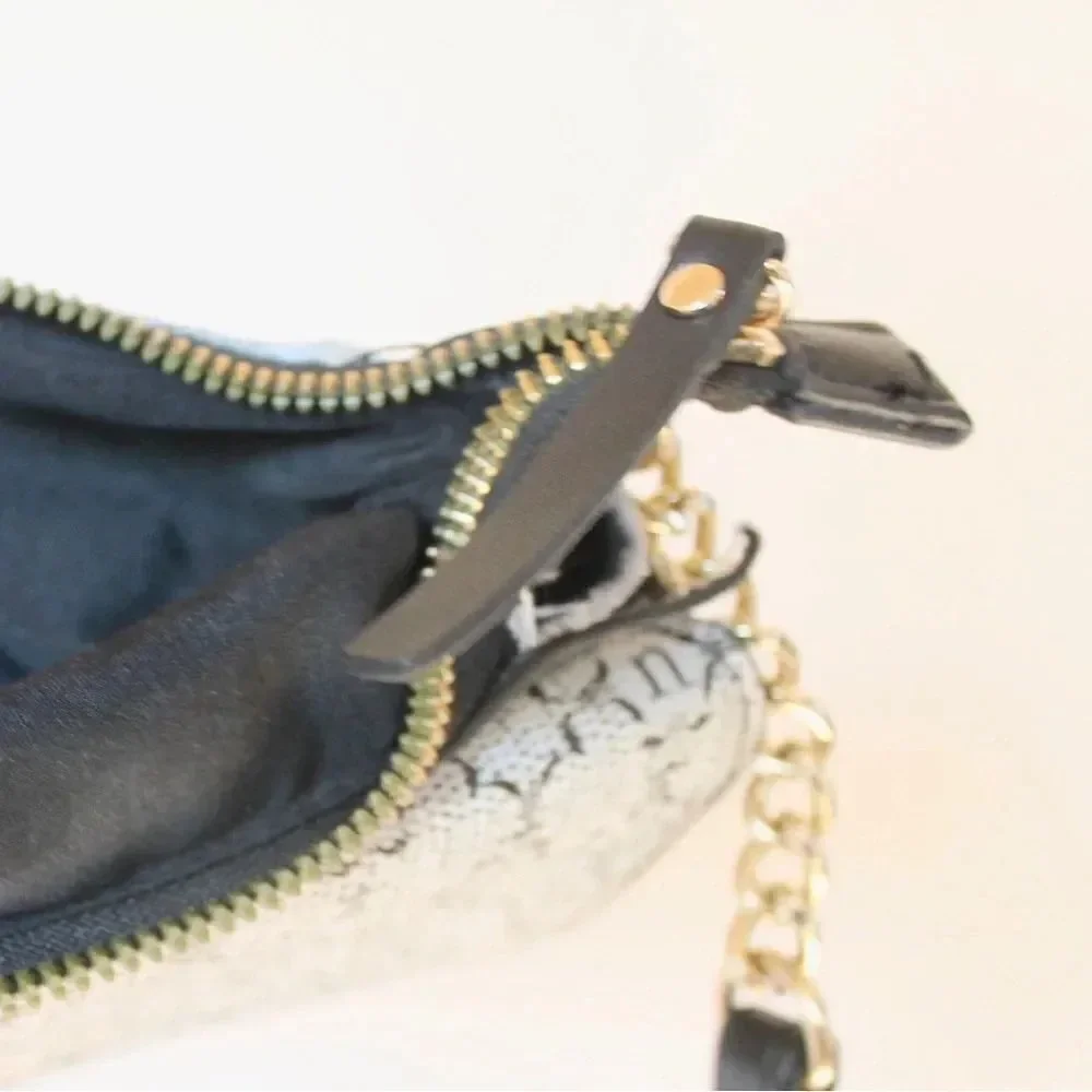 ✨ Nanette Lepore  | Vegan Leather Crossbody - Picture 5 of 7